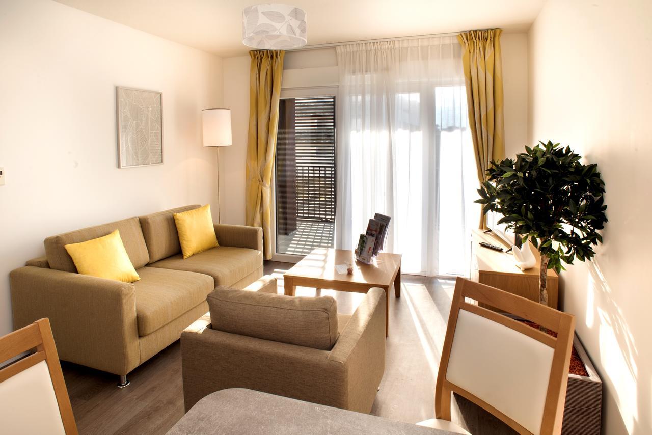Aparthotel Domitys Les Sarments Blonds Montpellier Esterno foto